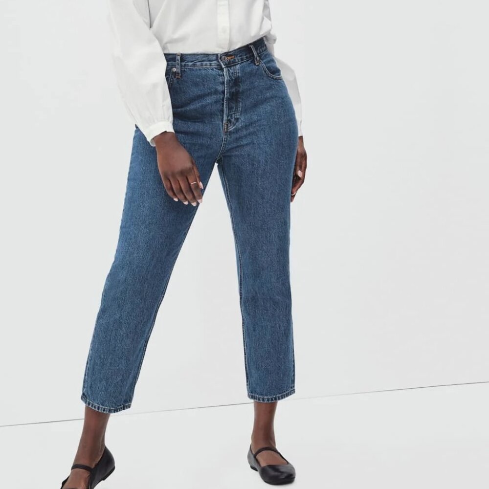 Everlane Curvy 90s Cheeky Straight Jean | Size 27R | Denim Blue | Like New